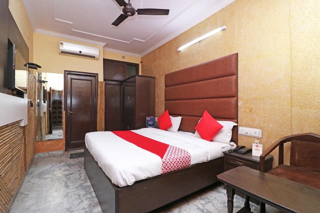 Oyo 29304 Hotel Pooja Yamunānagar Εξωτερικό φωτογραφία