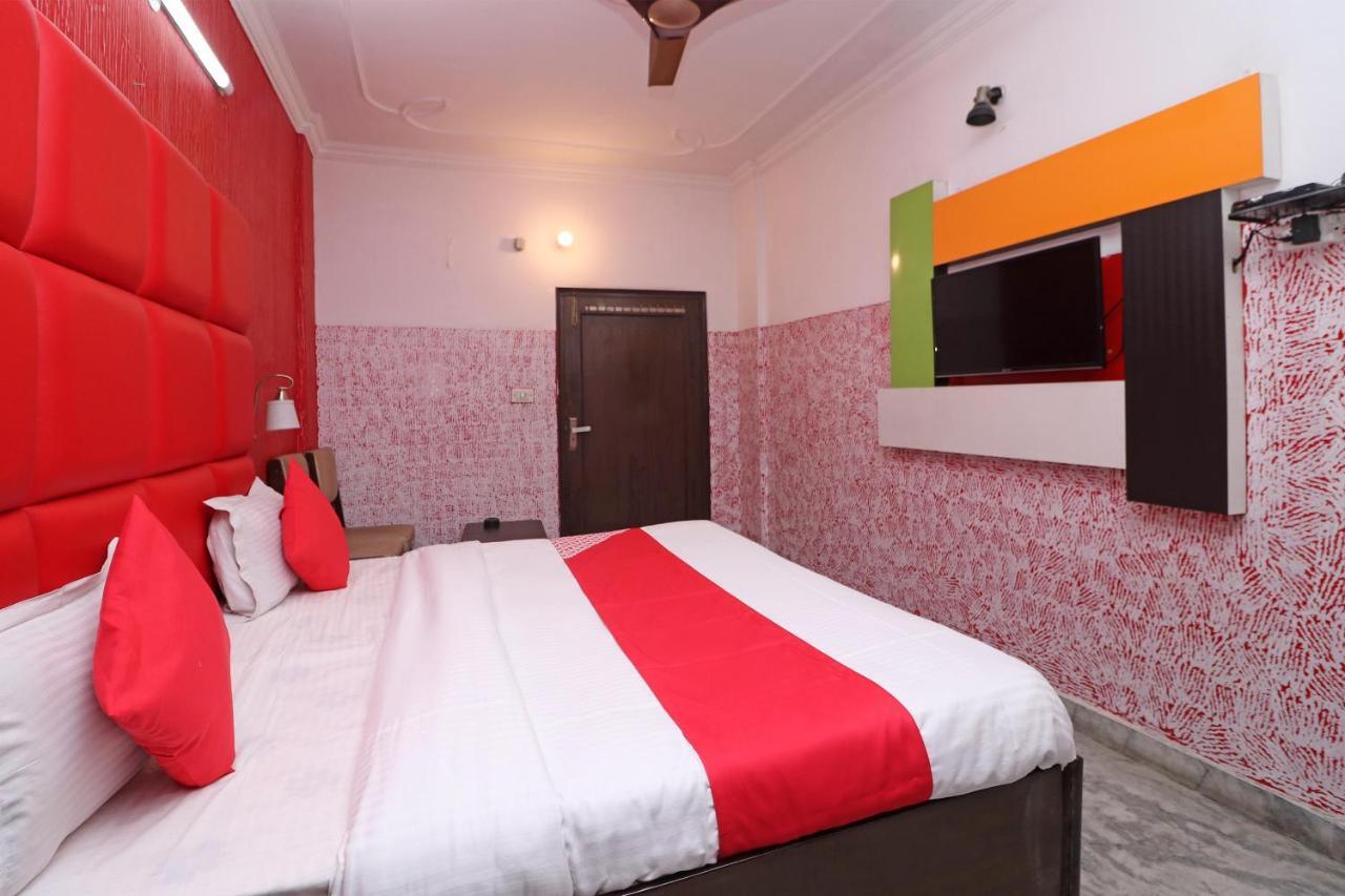 Oyo 29304 Hotel Pooja Yamunānagar Εξωτερικό φωτογραφία