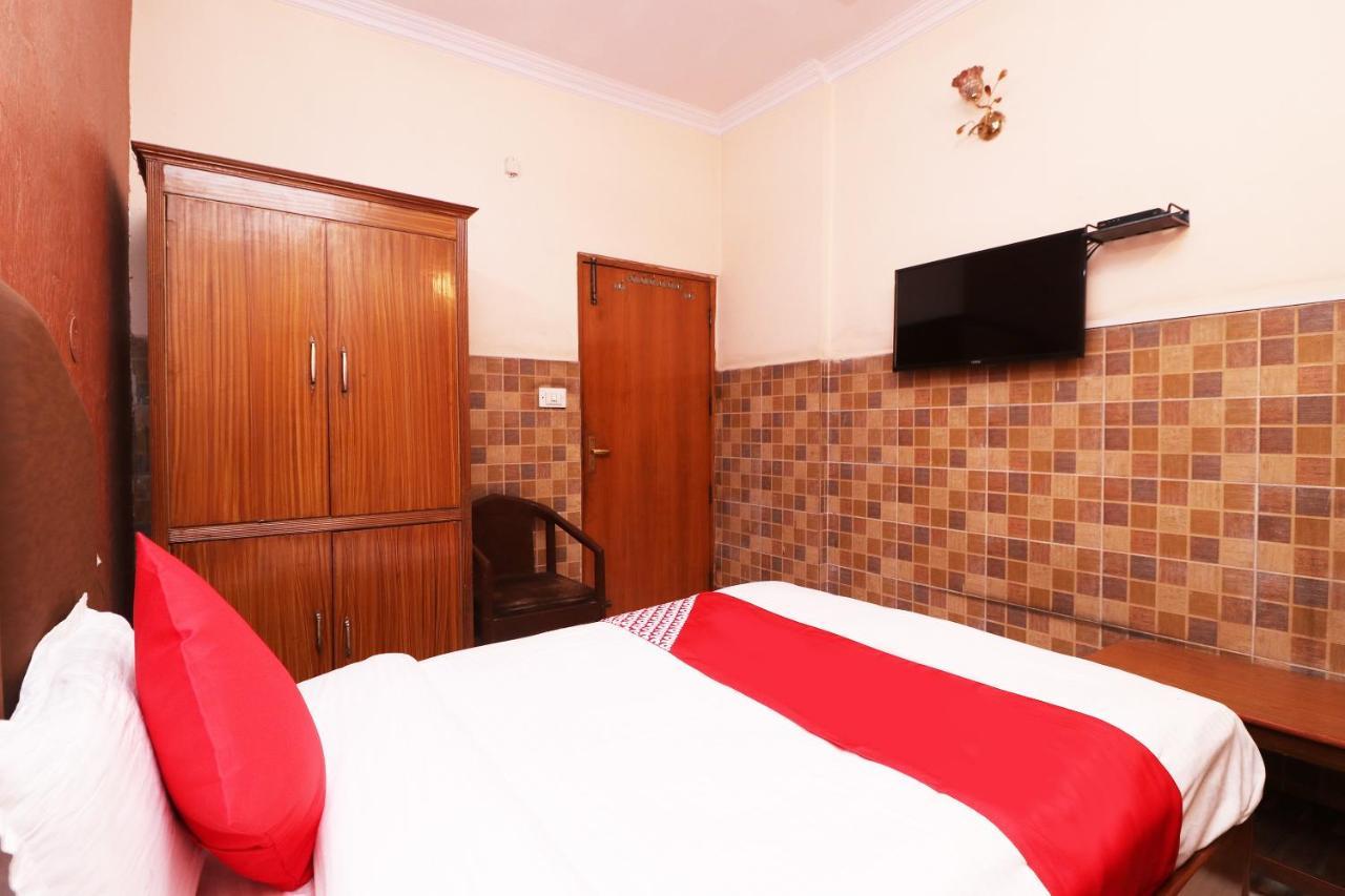 Oyo 29304 Hotel Pooja Yamunānagar Εξωτερικό φωτογραφία